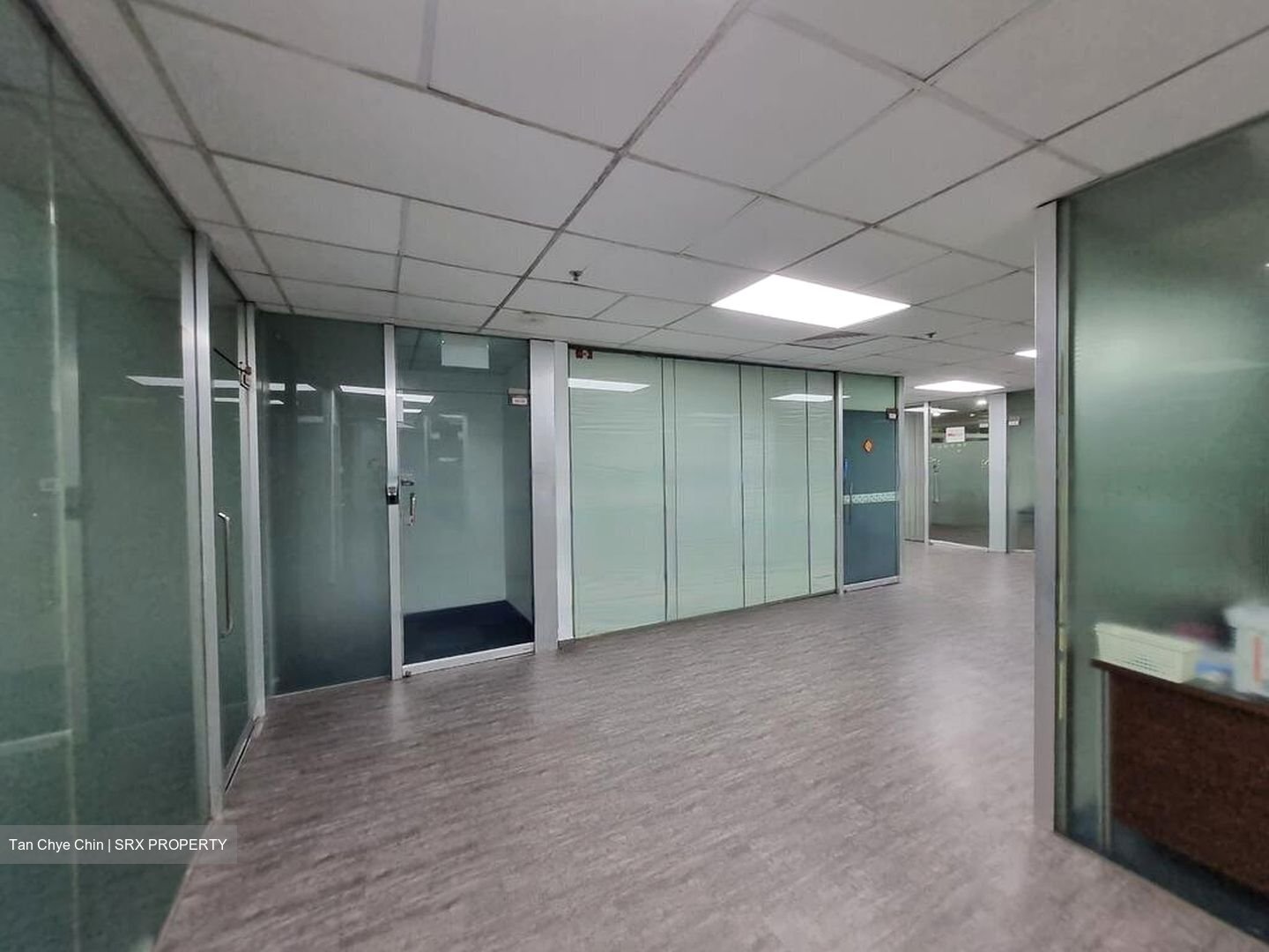 North Bridge Centre (D7), Office #457281881